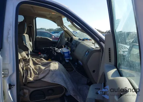 2005 Ford F-150 Xlt z USA, uszkodzony, nr VIN 1FTRW12W45KD81294